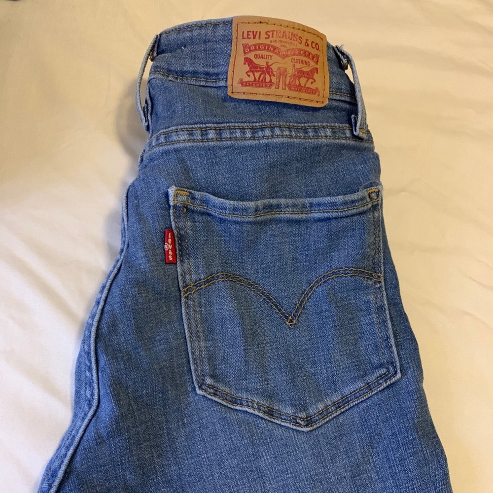 All blue jean levi 721 high rise
